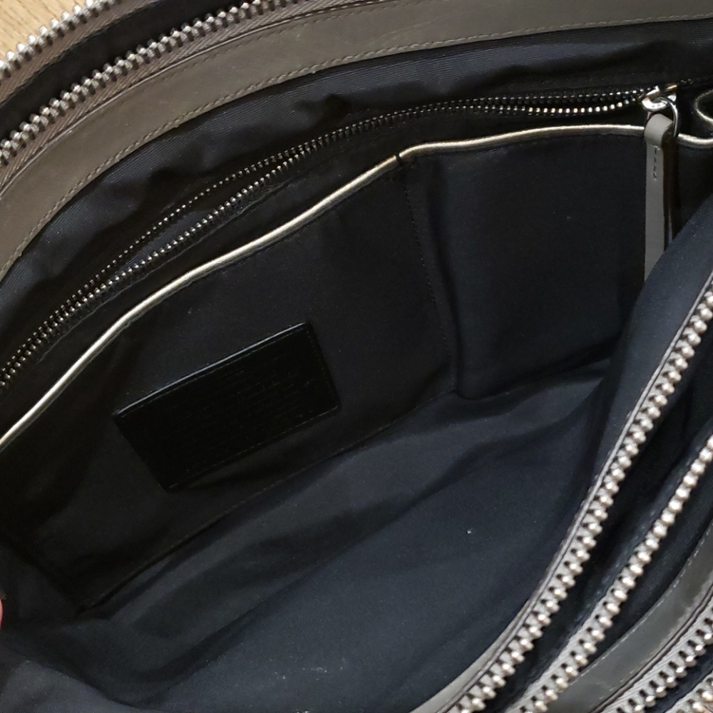 COACH Borough Bag in Retro Glove Tan Leather - Picture 8 of 16